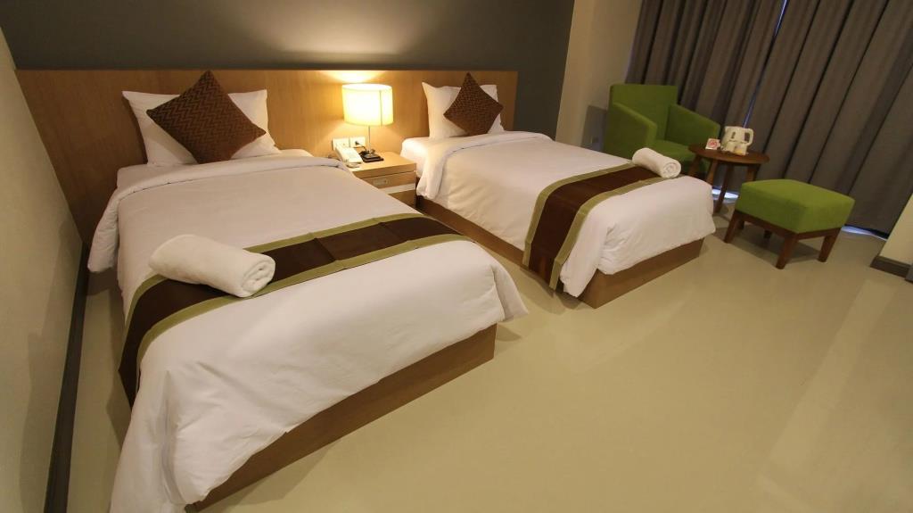 S Tara Grand Hotel 3*