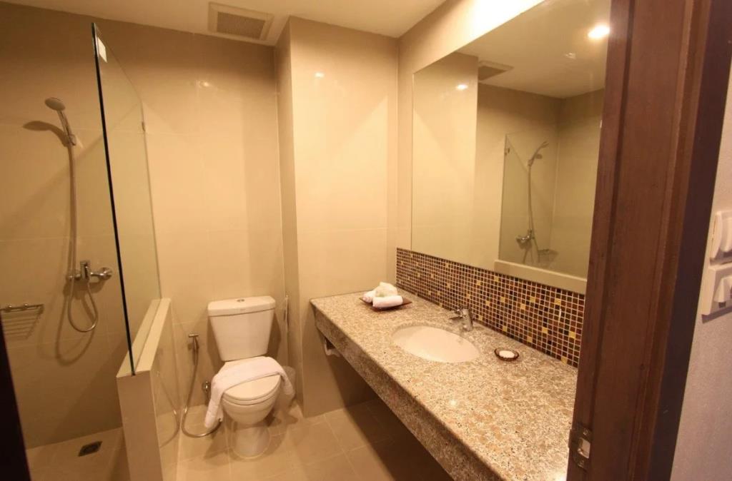 S Tara Grand Hotel 3*