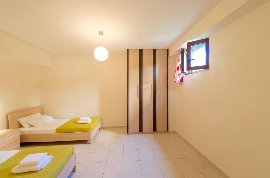 Villa Avra 0*