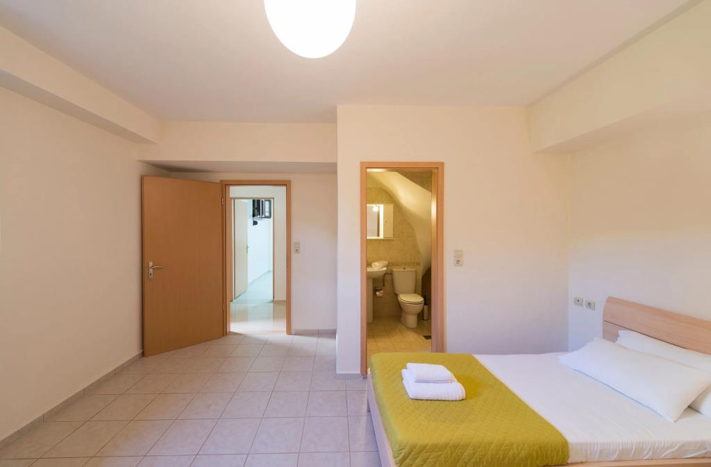 Villa Avra 0*