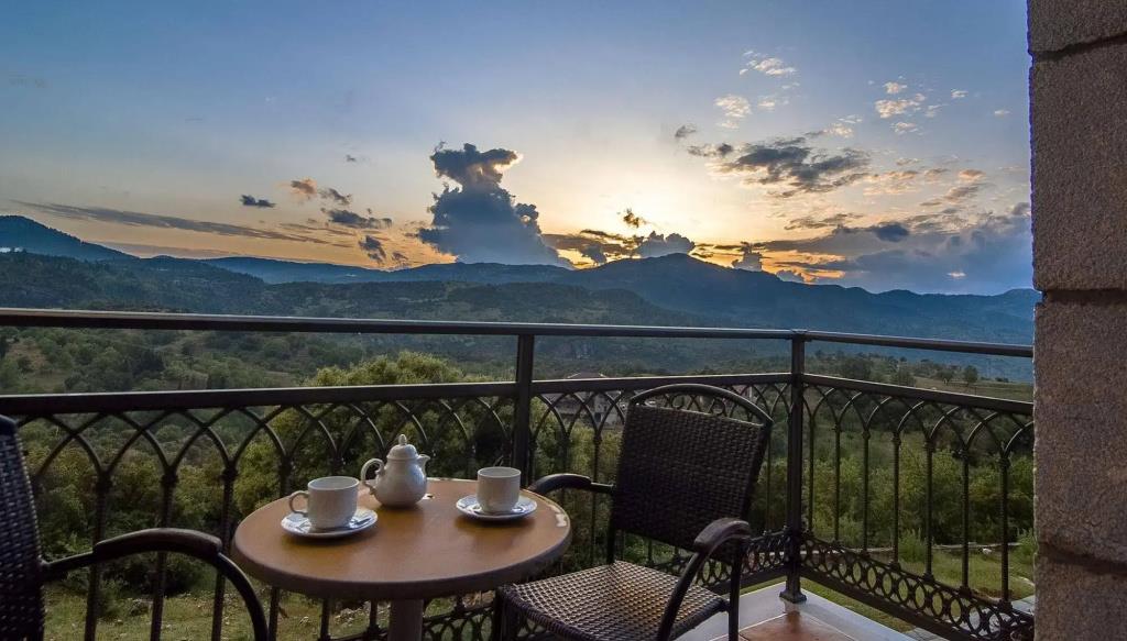 Aiora Luxury Suites 0*