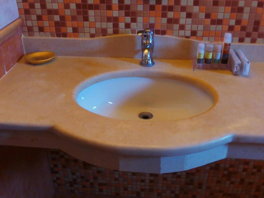 Aiora Luxury Suites 0*