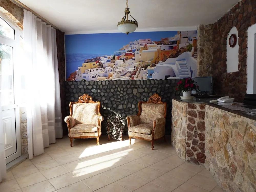 Atalos Suites 0*