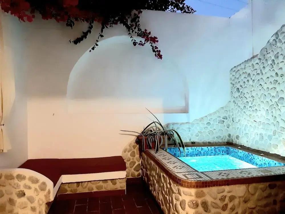 Atalos Suites 0*
