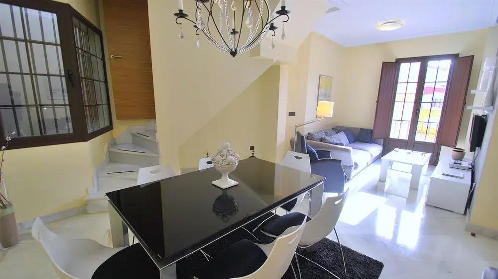 Living Sevilla Apartments 0*