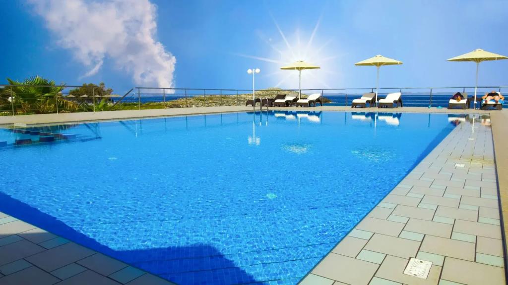 Nanakis Beach Hotel 0*