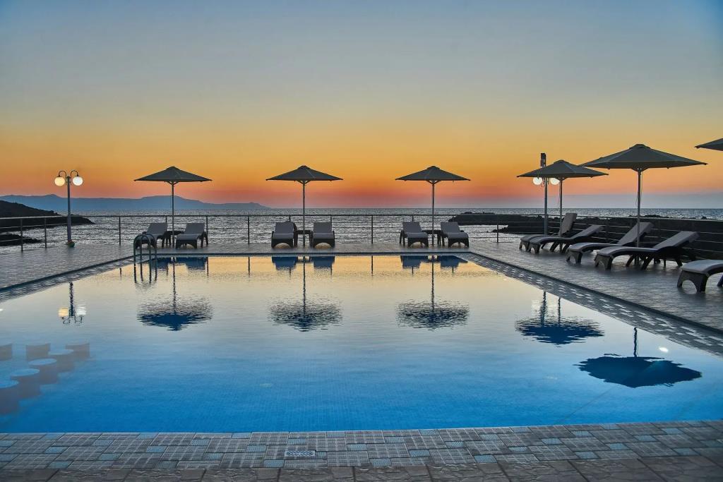 Nanakis Beach Hotel 0*