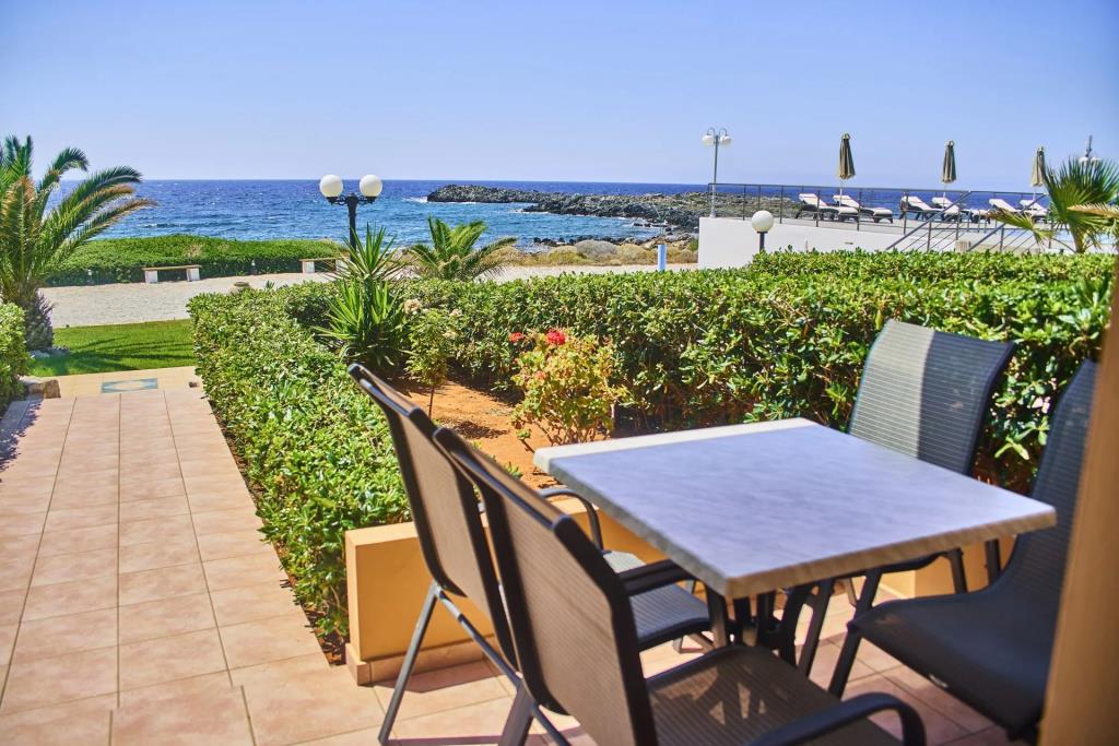 Nanakis Beach Hotel 0*