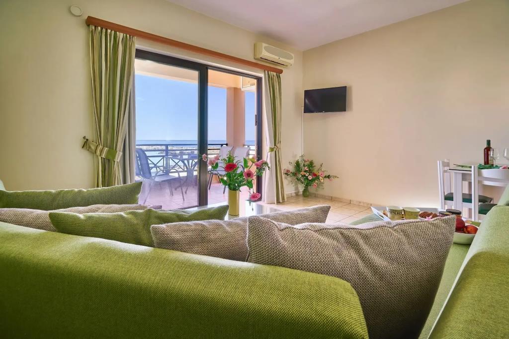 Nanakis Beach Hotel 0*