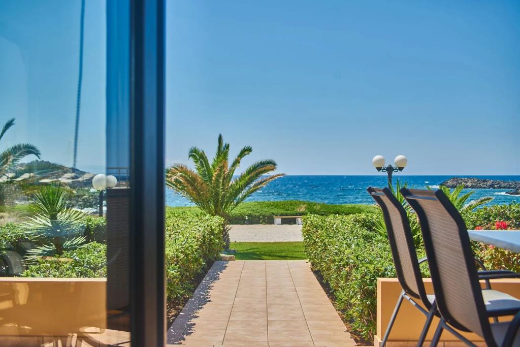 Nanakis Beach Hotel 0*