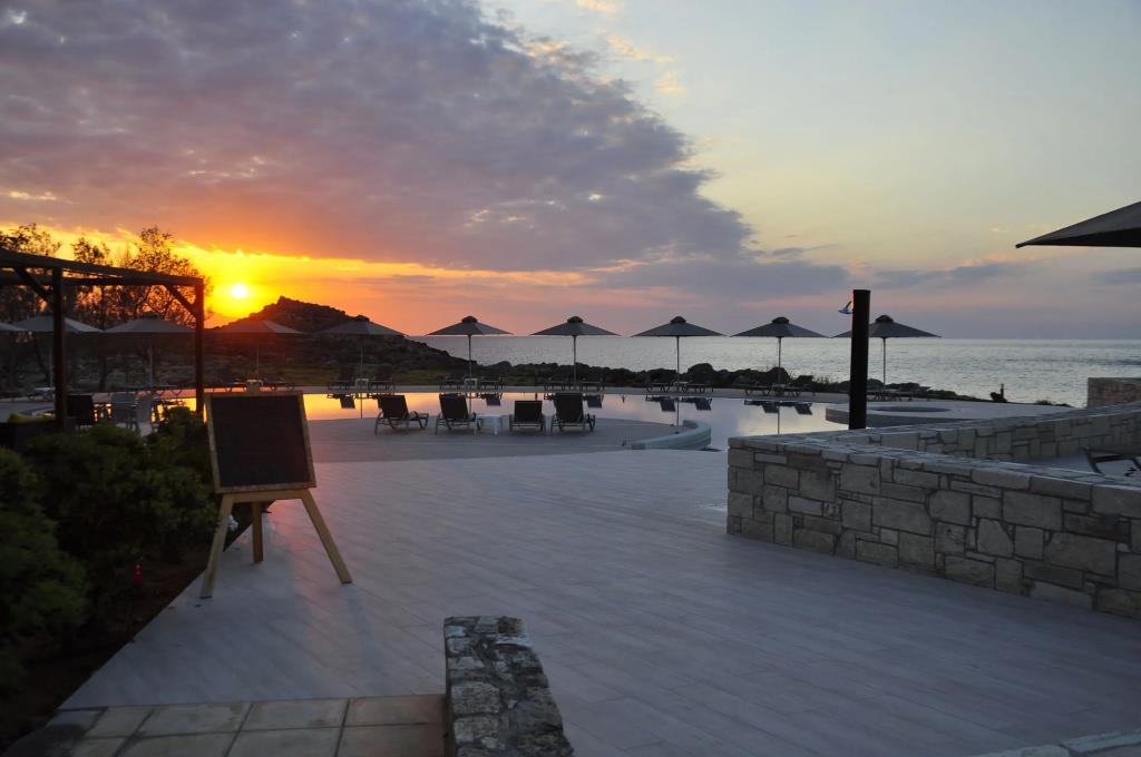 Kavos Hotel 0*