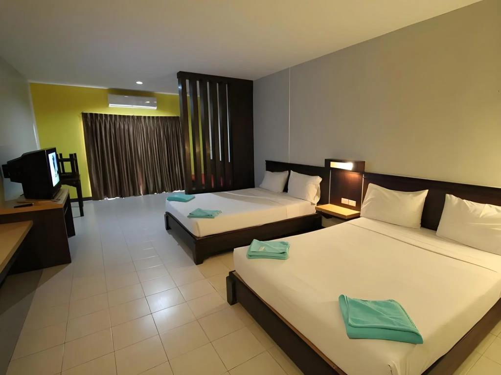 Paradise Resort 3*