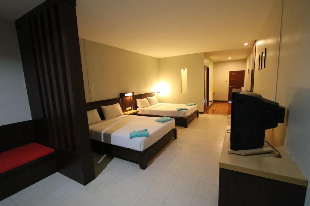 Paradise Resort 3*