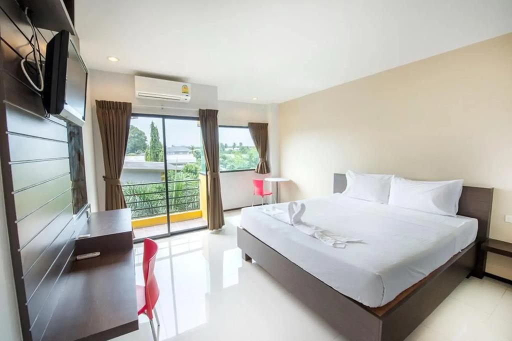 Paradise Resort 3*