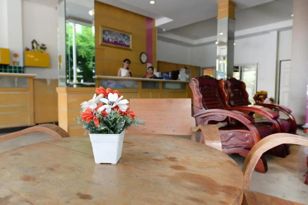 Paradise Resort 3*