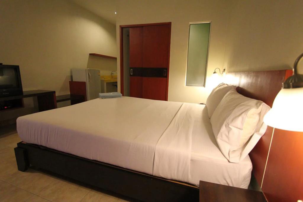 Paradise Resort 3*