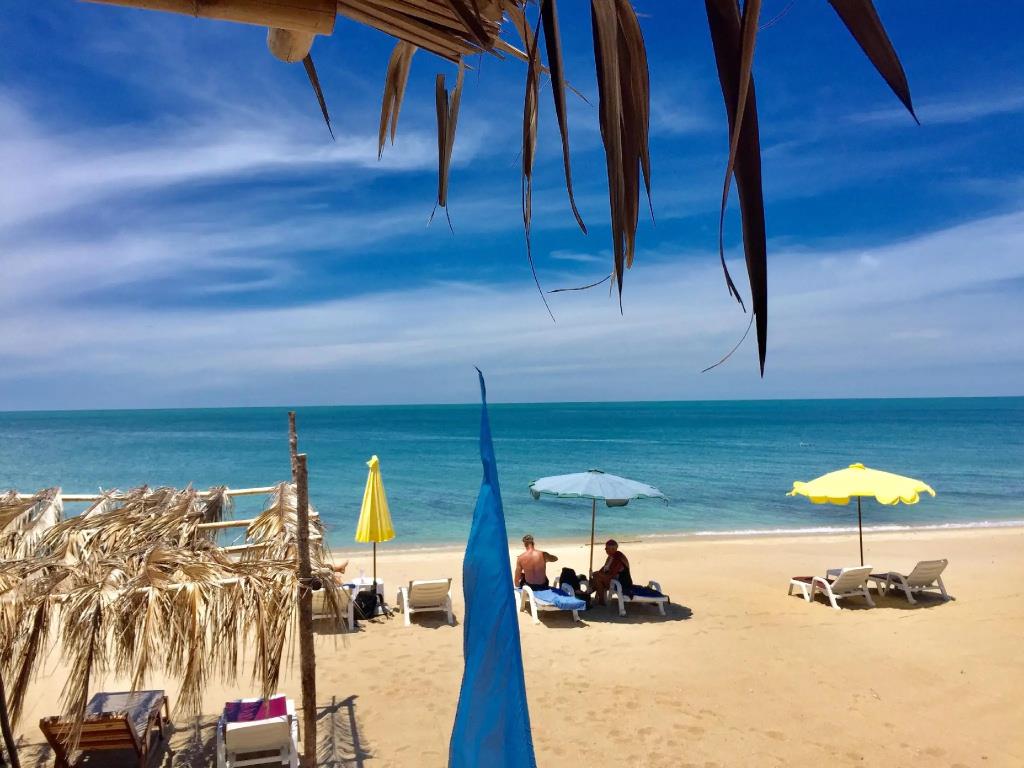 Lamai Chalets 2*