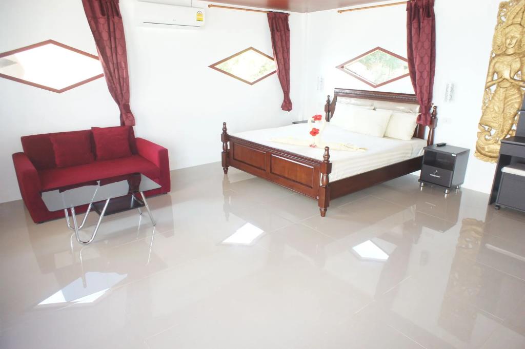 Lamai Chalets 2*