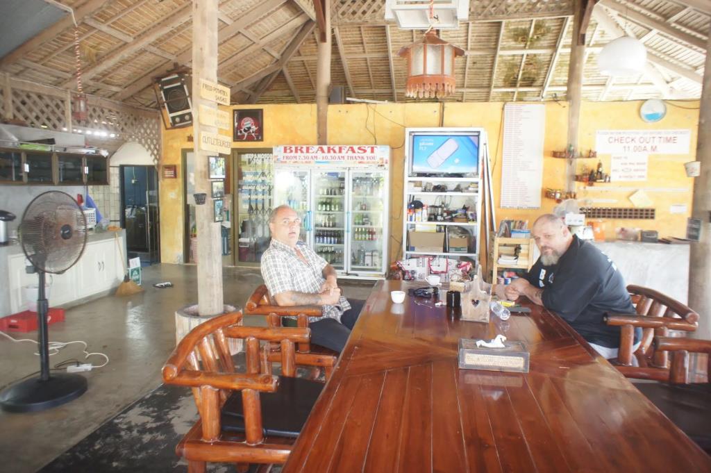Lamai Chalets 2*