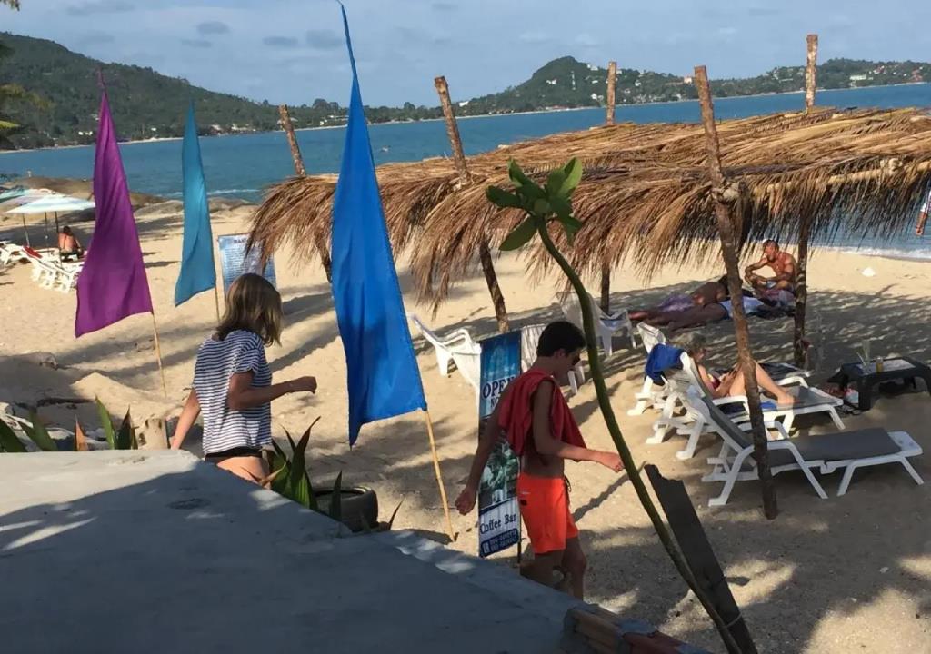 Lamai Chalets 2*