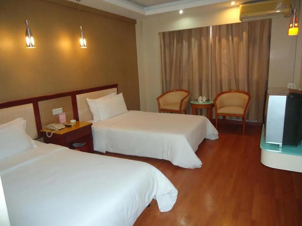West Lake Hotel 2*