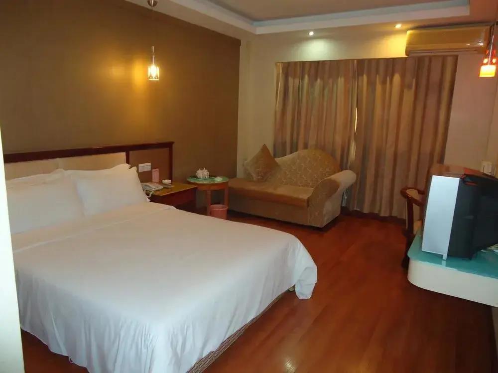 West Lake Hotel 2*