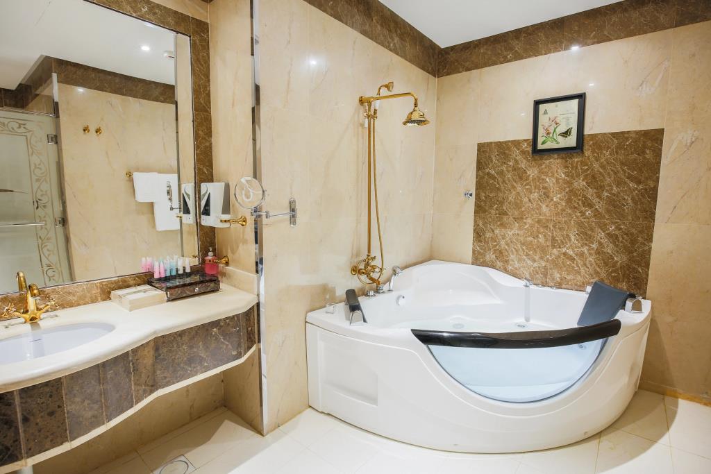 Rest Night Serviced Apartments- AlHamra 0*
