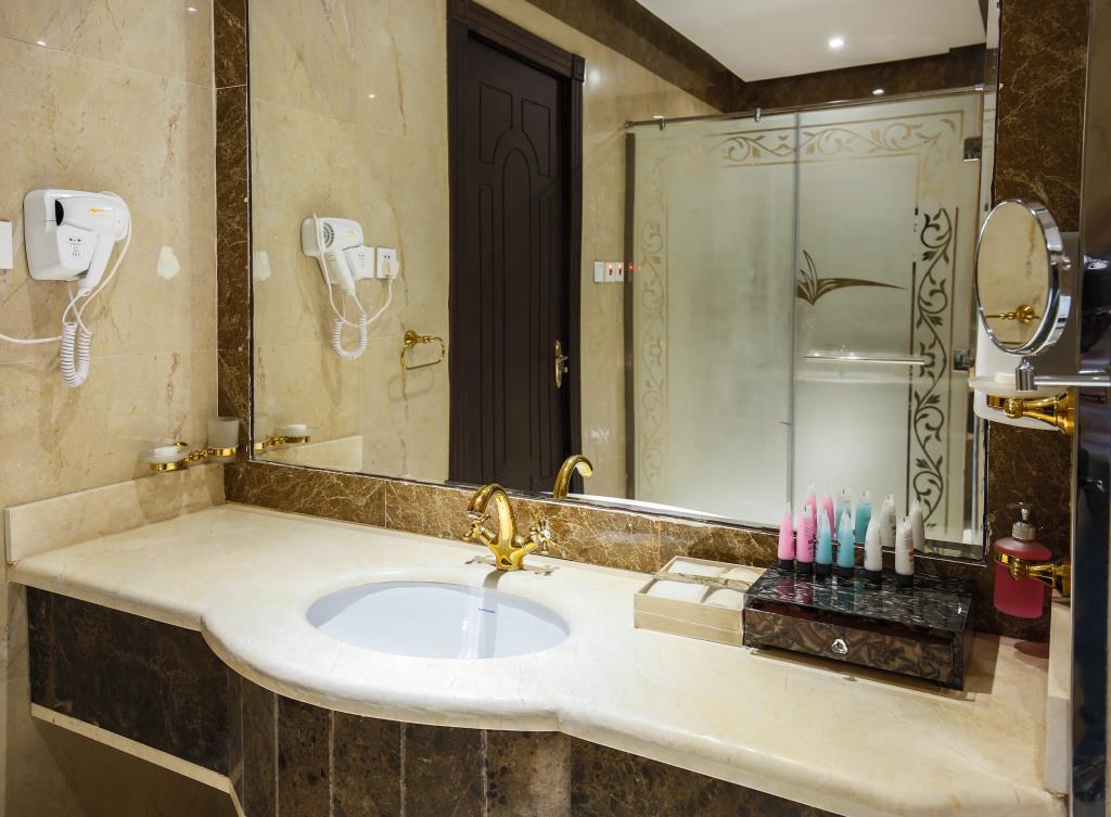 Rest Night Serviced Apartments- AlHamra 0*