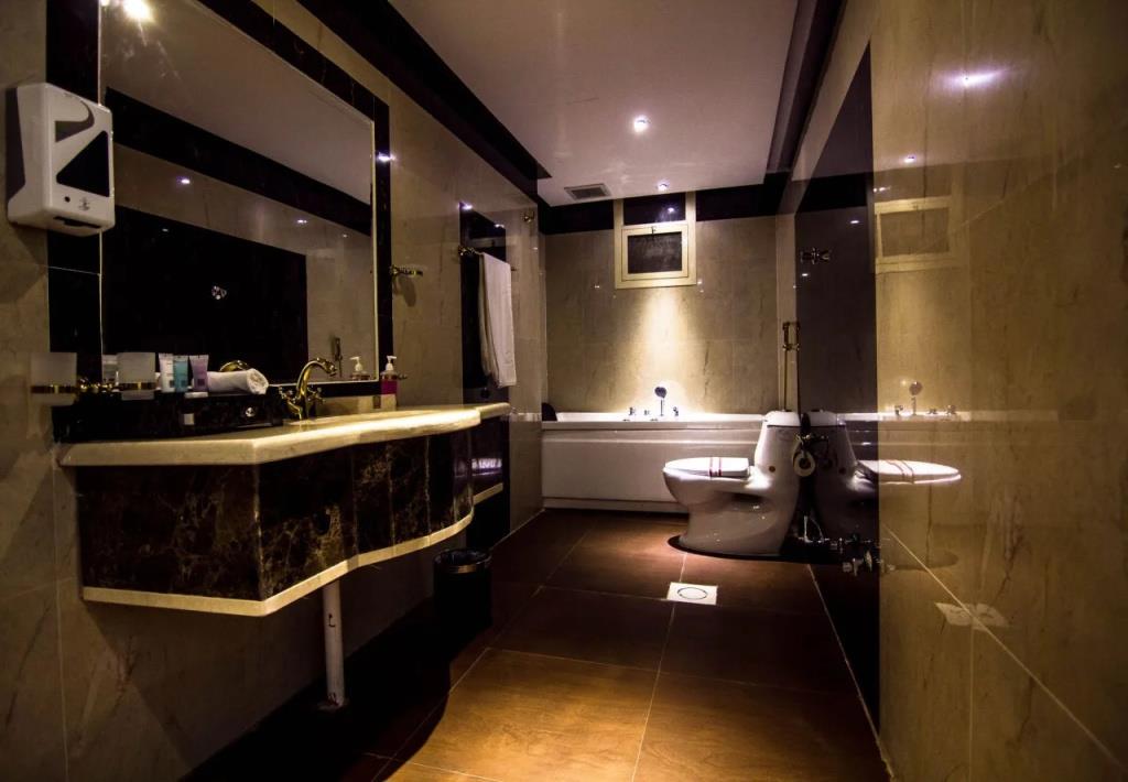 Rest Night Serviced Apartments- AlHamra 0*