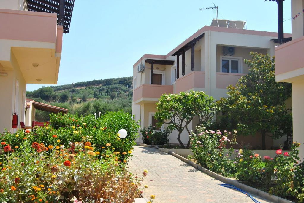 Dimitra & Evdokia Hotel 2*