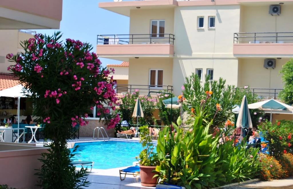 Dimitra & Evdokia Hotel 2*