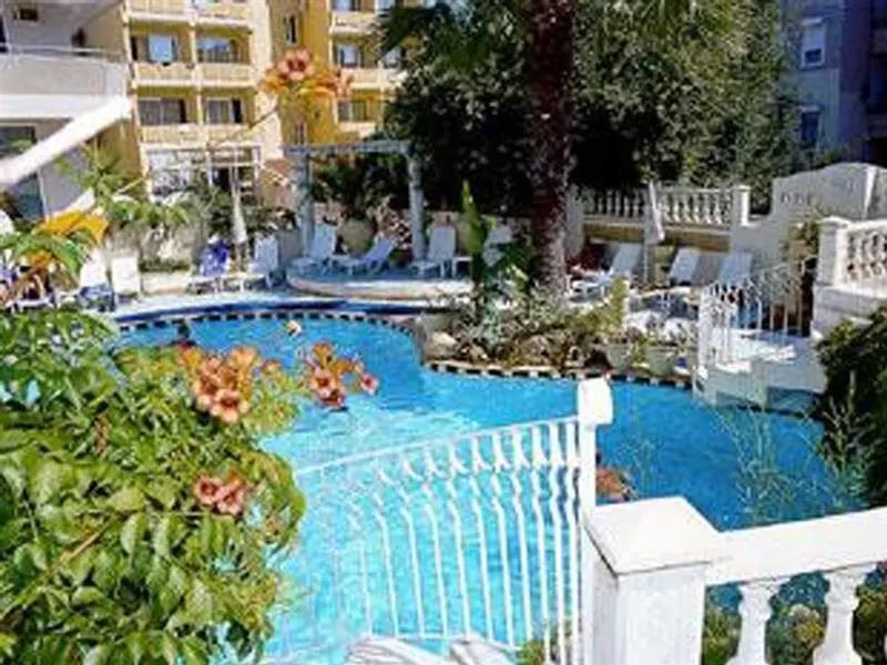 Serenad Hotel 3*