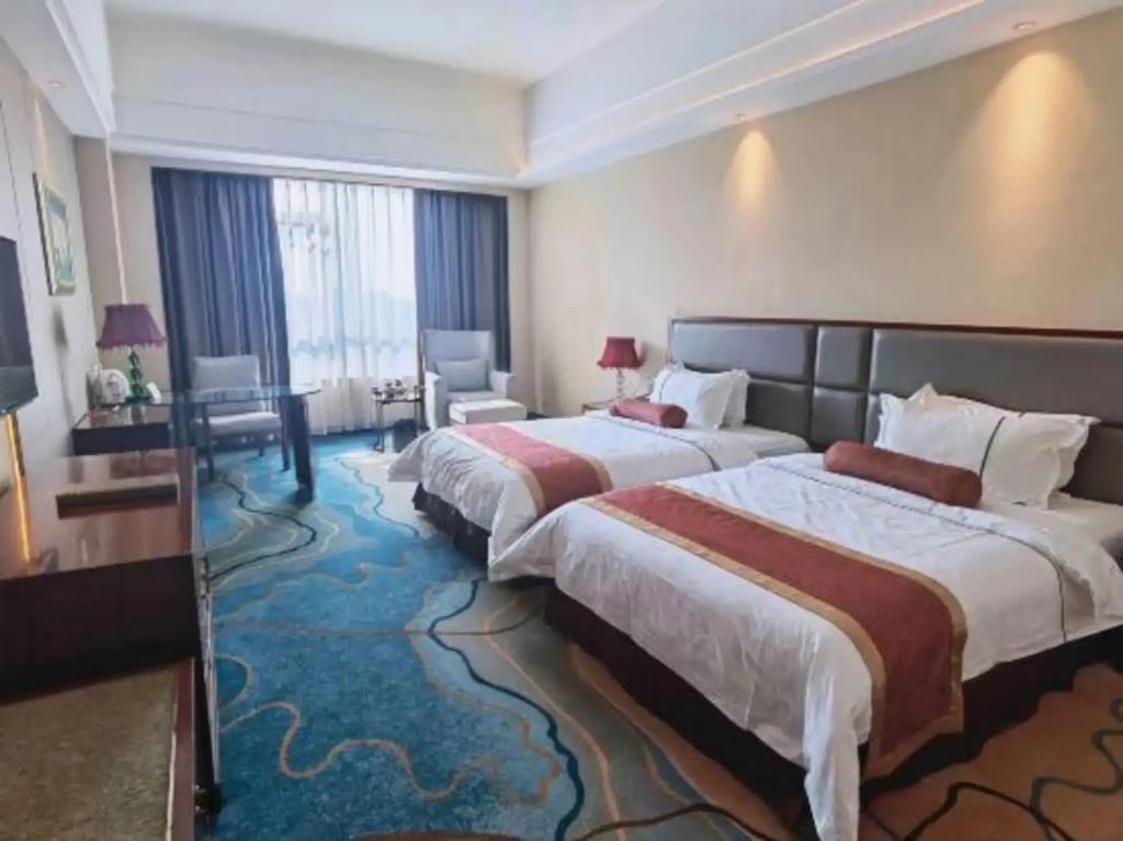 Guangzhou Asia Hotel 3*