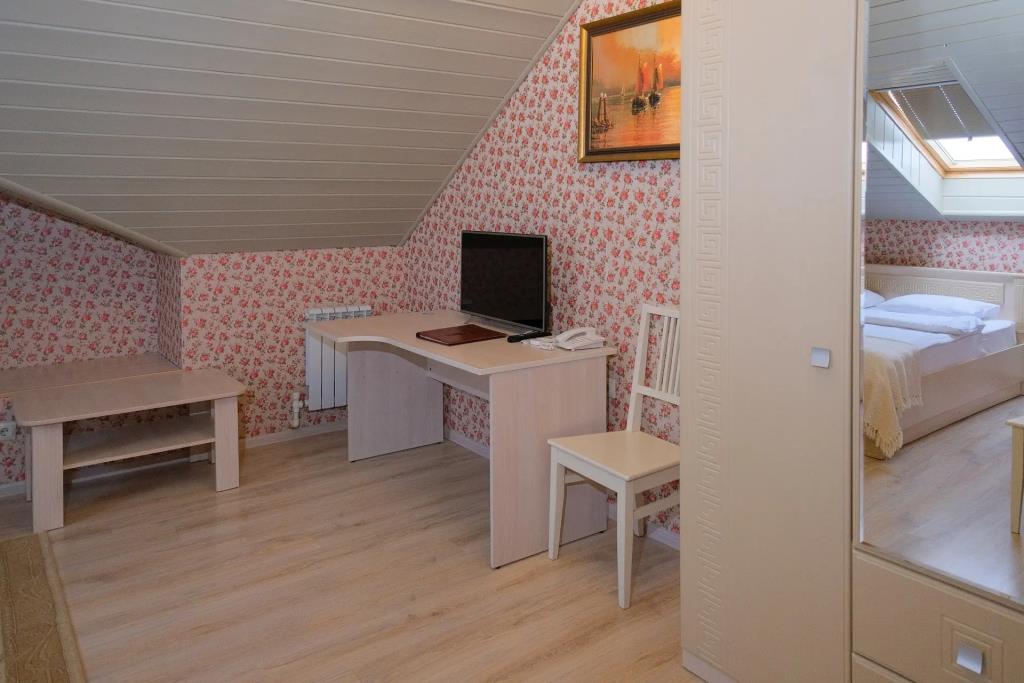 Barin Hotel 4*