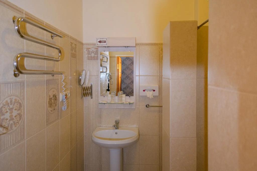 Barin Hotel 4*
