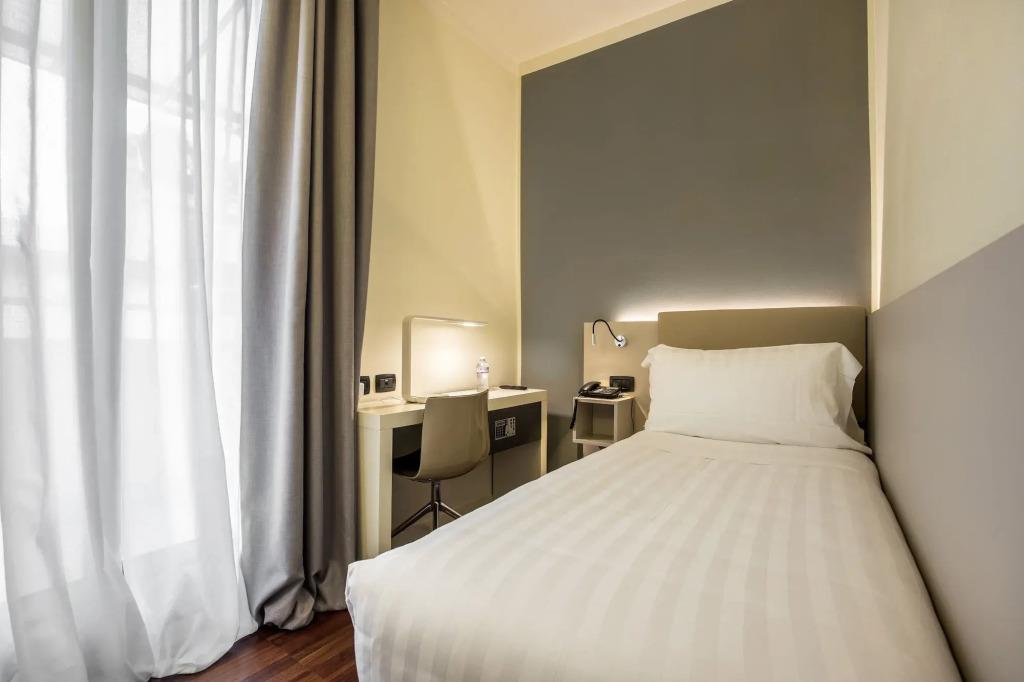 43 Station Hotel 3*