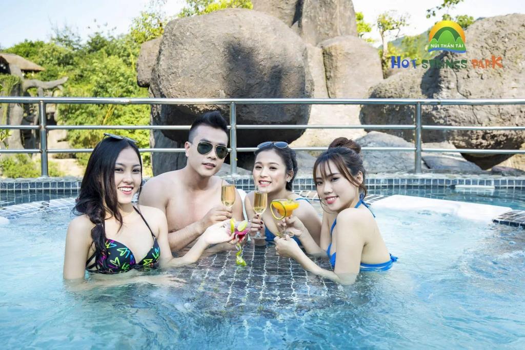 Nui Than Tai Ebisu Onsen Resort 3*
