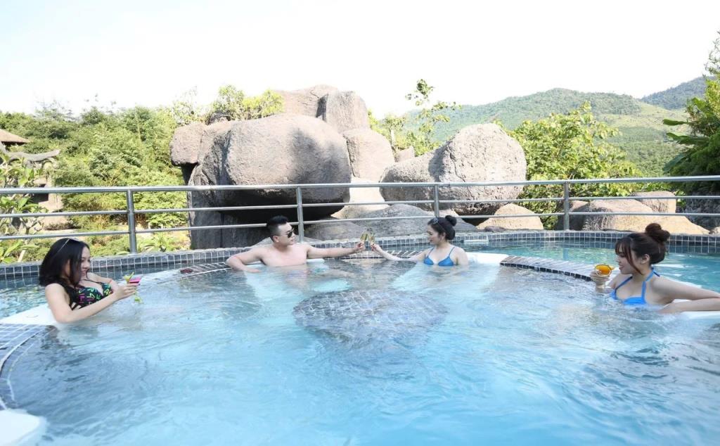 Nui Than Tai Ebisu Onsen Resort 3*