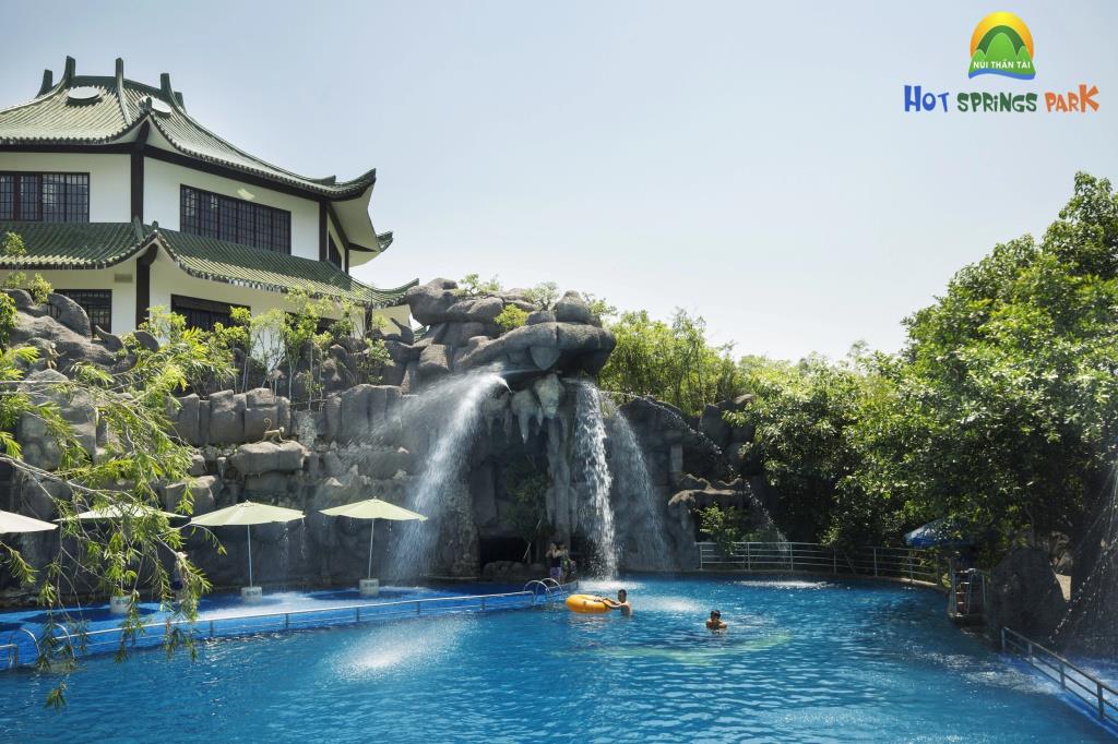 Nui Than Tai Ebisu Onsen Resort 3*