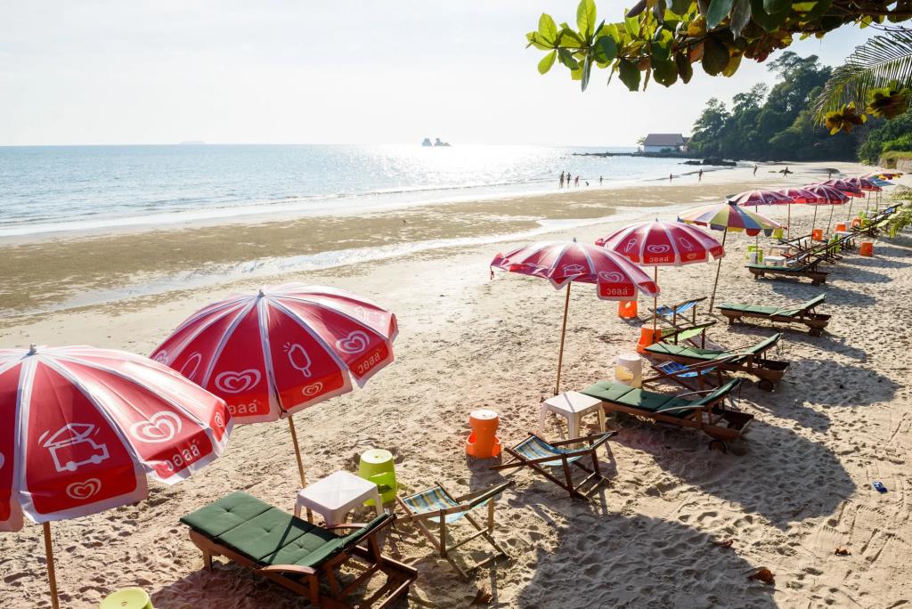 Baansuan Aokhai Beach Resort 3*