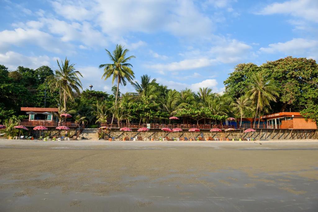Baansuan Aokhai Beach Resort 3*