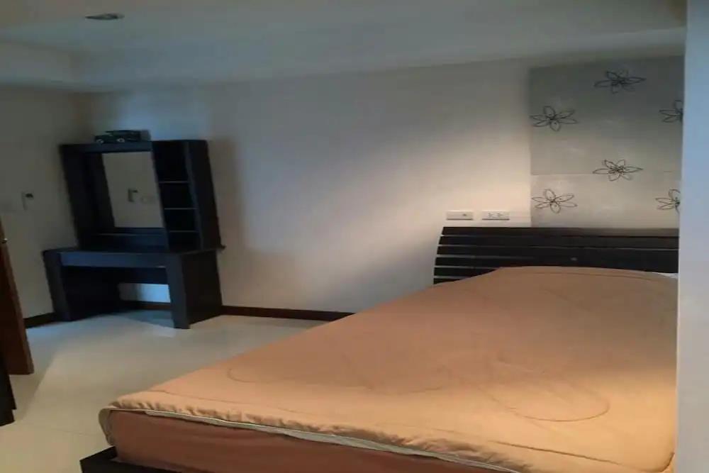 Condo Chamchuri 0*