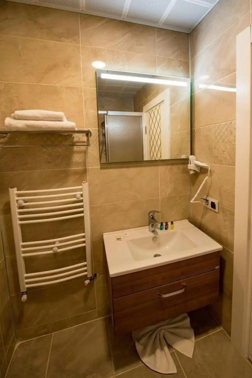 Kars-i Sirin Hotel 3*