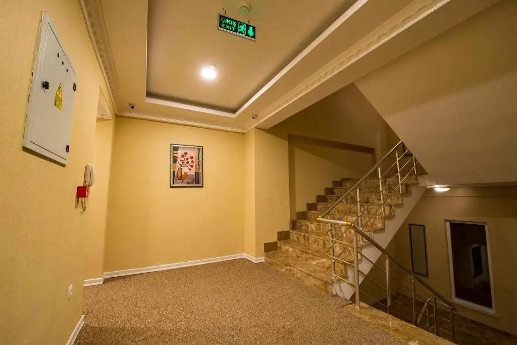 Kars-i Sirin Hotel 3*
