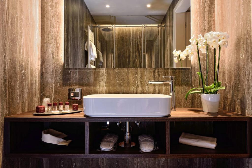 Rosa Salva Hotel 3*