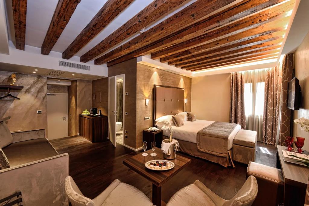 Rosa Salva Hotel 3*