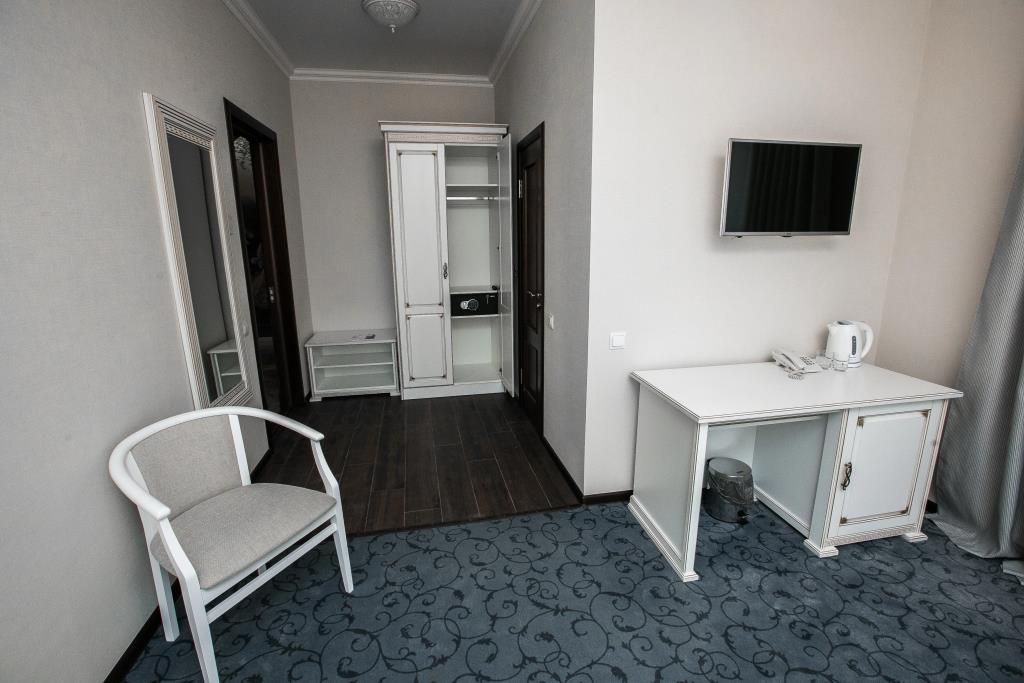 Bunin Hotel 0*