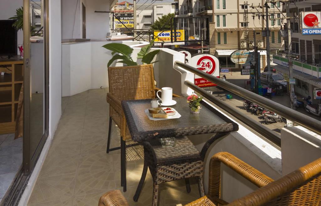 Travellers Rest Hotel 3*