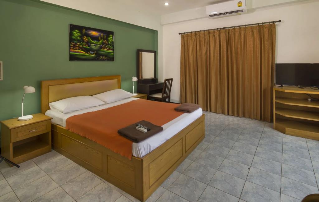 Travellers Rest Hotel 3*
