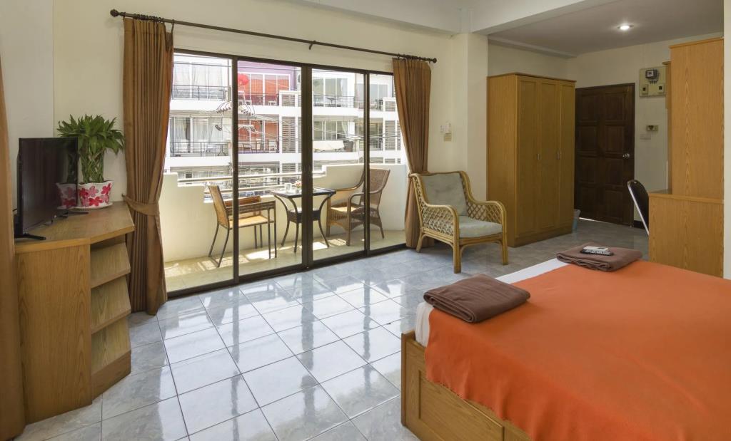Travellers Rest Hotel 3*
